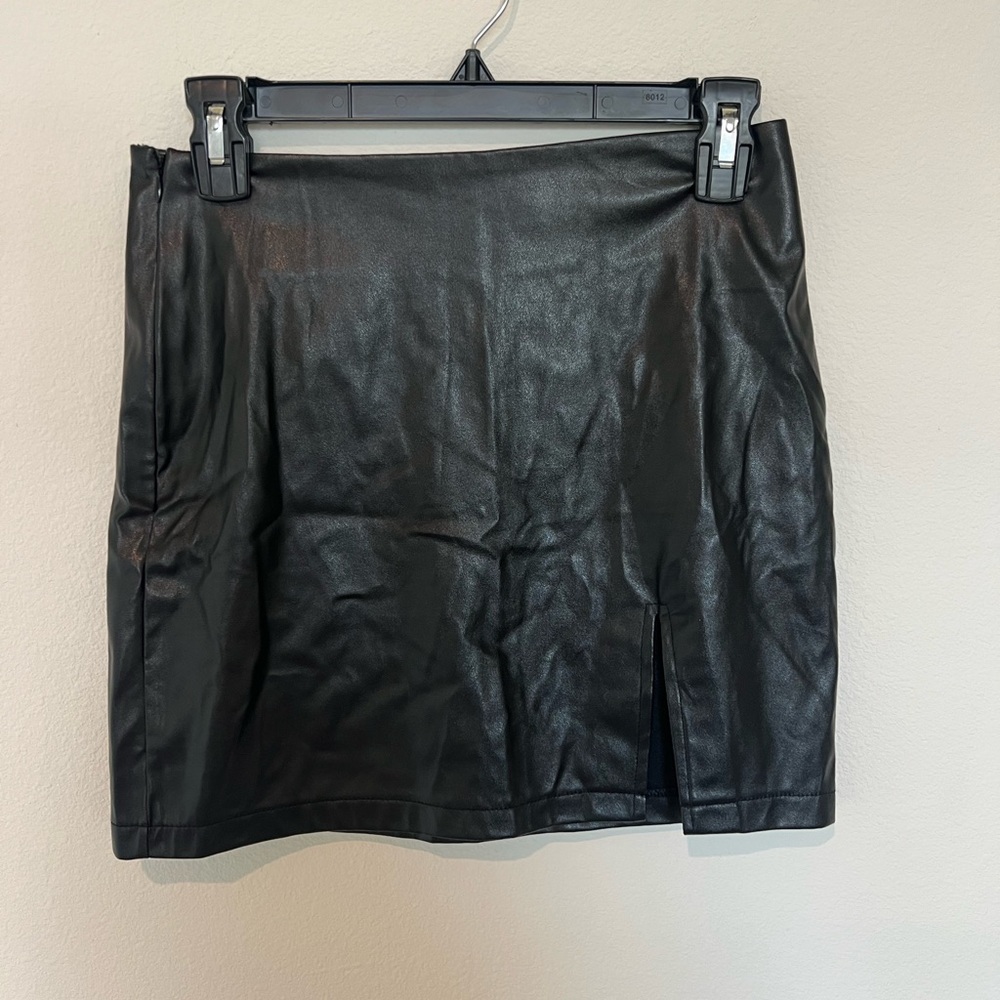 SHEIN Black Faux Leather Mini Skirt
